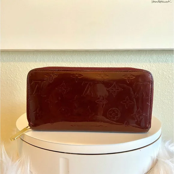 LV GUC Vernis Rouge Fauviste Zip Around Wallet - Picture 2 of 15